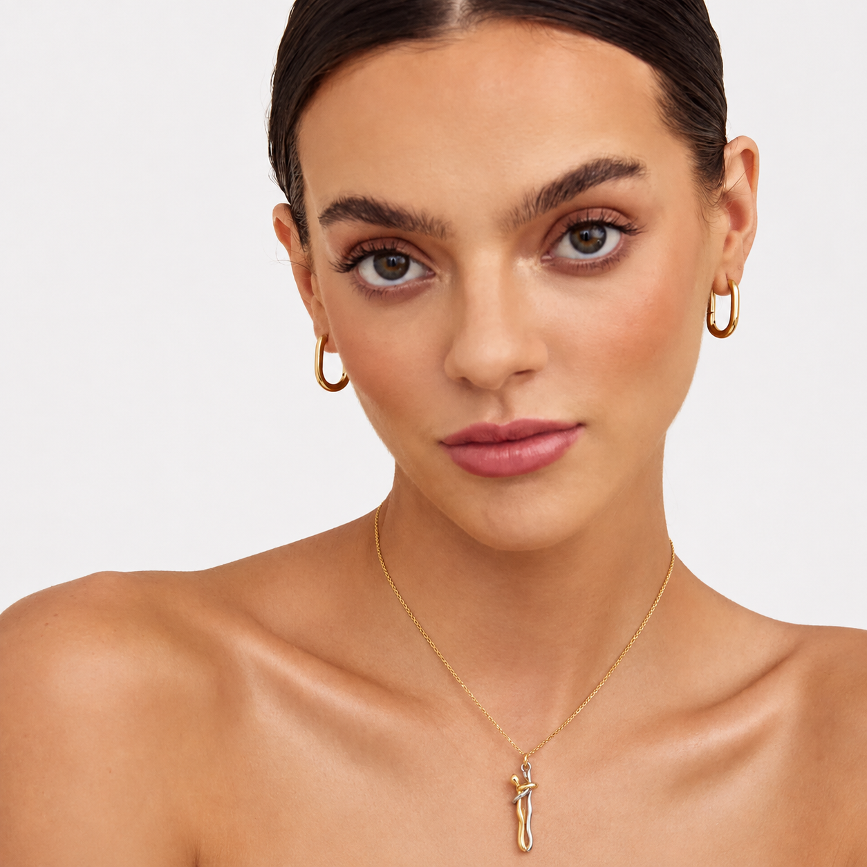 Hug Necklace